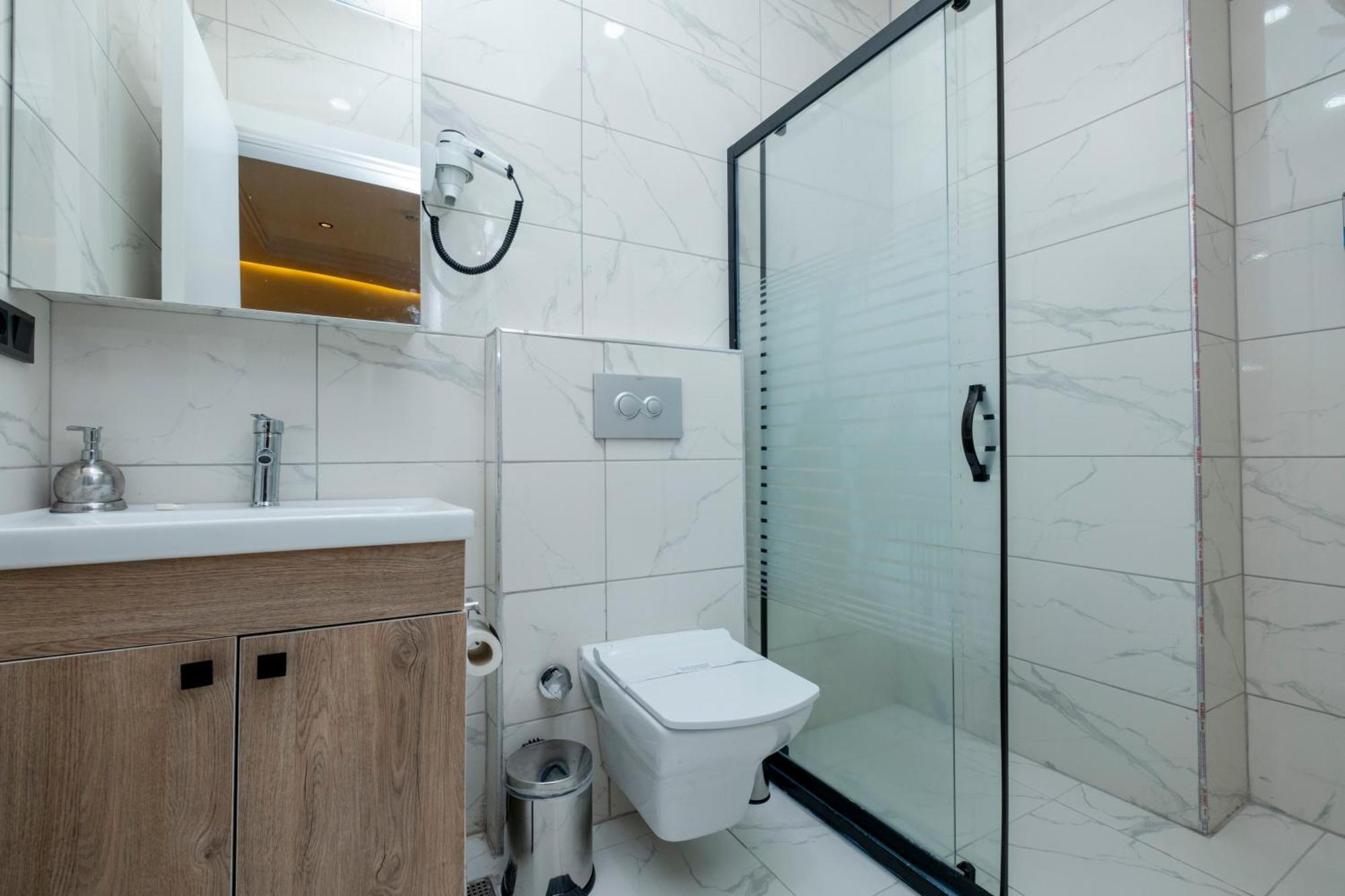 Arnavutkoy Lavender Airport Hotel מראה חיצוני תמונה