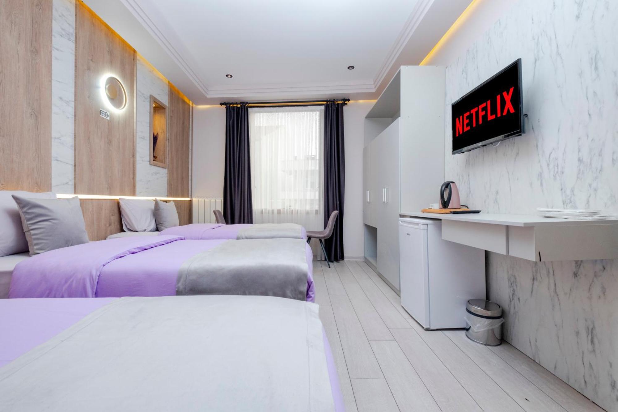 Arnavutkoy Lavender Airport Hotel מראה חיצוני תמונה