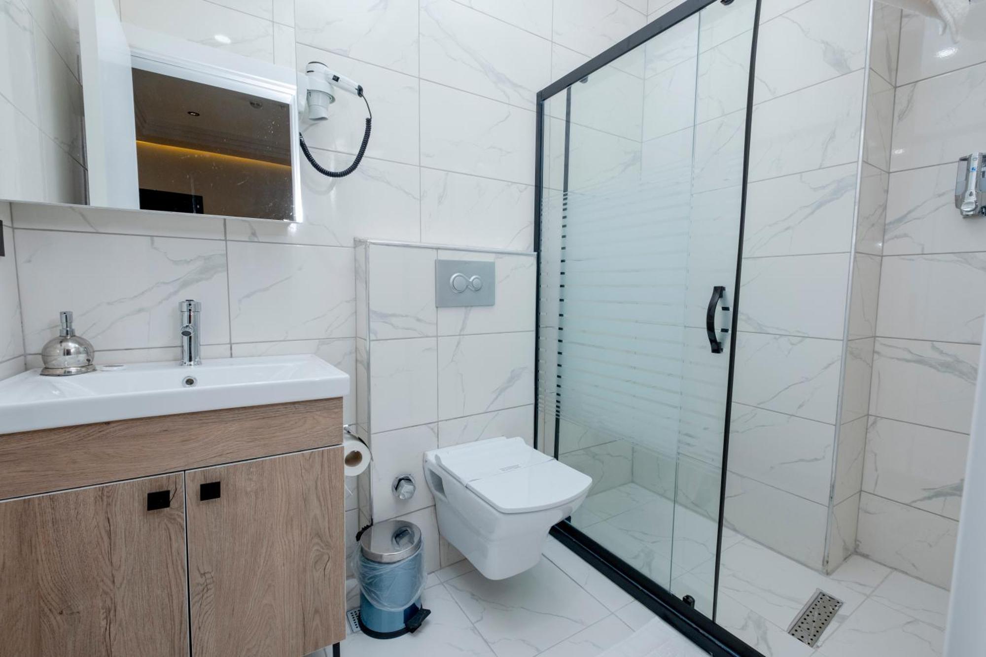 Arnavutkoy Lavender Airport Hotel מראה חיצוני תמונה