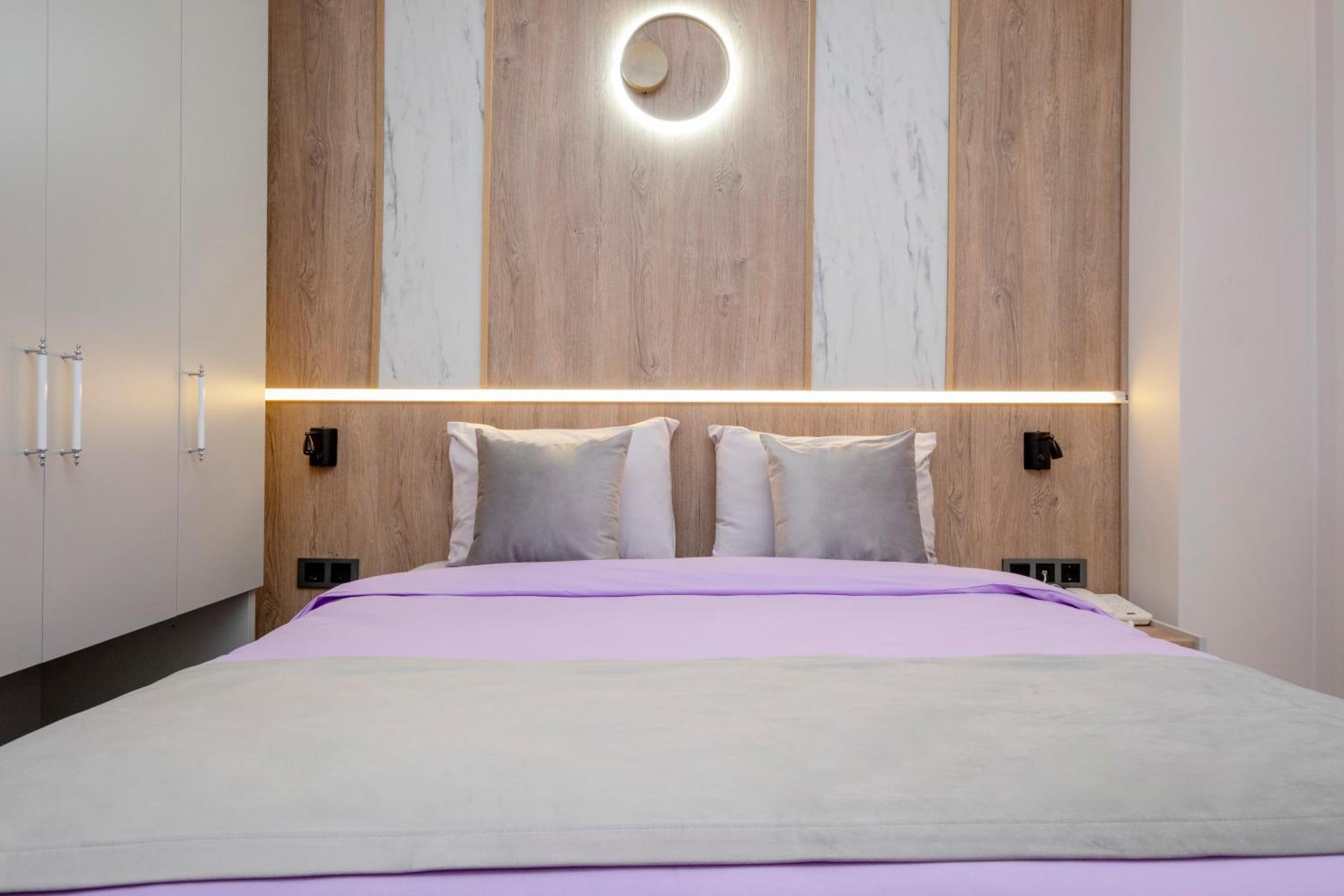 Arnavutkoy Lavender Airport Hotel מראה חיצוני תמונה